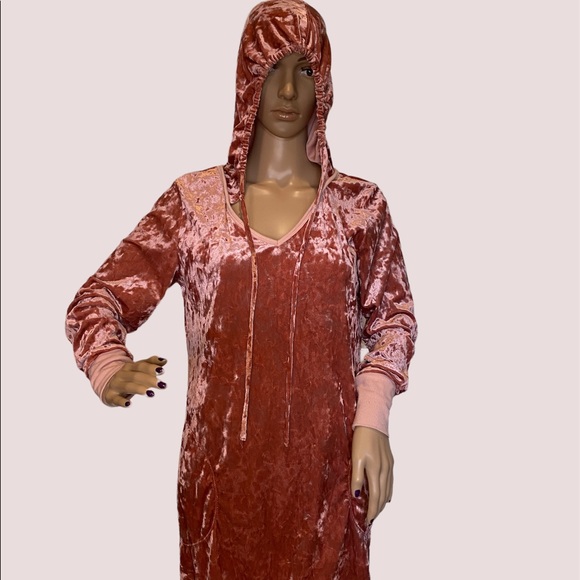 Betsey Johnson Crushed Velvet Hoodie Tunic Hi-Lo Dress Sleep Shirt Sz Small VGC - Picture 5 of 6
